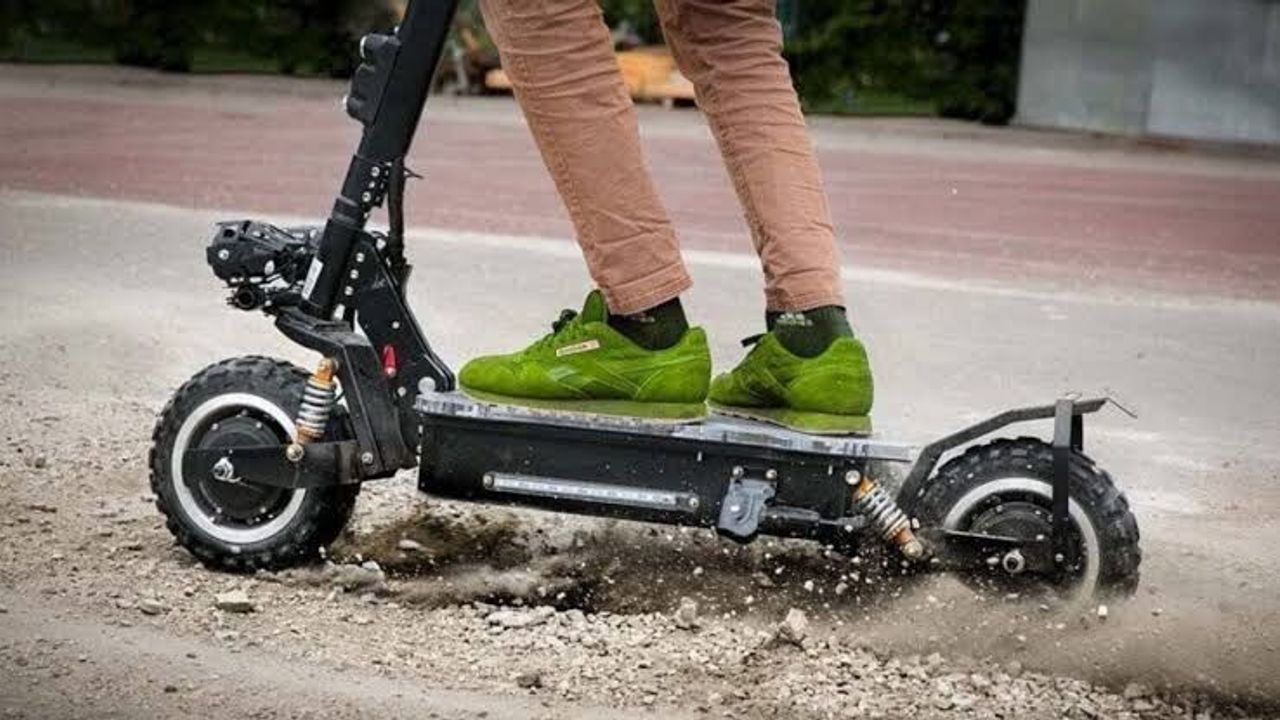 Scooter Kaskları